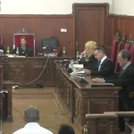 El acusado Eugenio Delgado, de espaldas durante la lectura del veredicto del jurado popular