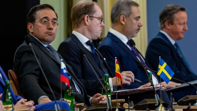 Spain's Foreign Minister Jose Manuel Albares Bueno, Sweden's Foreign Minister Tobias Lennart Billstrom, Turkey's Foreign Minister Hakan Fidan and UK's Secretary of State David Cameron attend the informal NATO Foreign Ministers Meeting at Czernin Palace, in Prague, Czech Republic