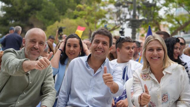 El presidente de la Generalitat y del PPCV hoy durante el acto en Moncofa