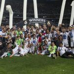 Los jugadores del Real Madrid celebran la Décima