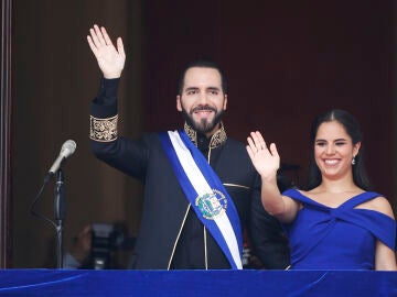Nayib Bukele es investido para un segundo mandato consecutivo en El Salvador