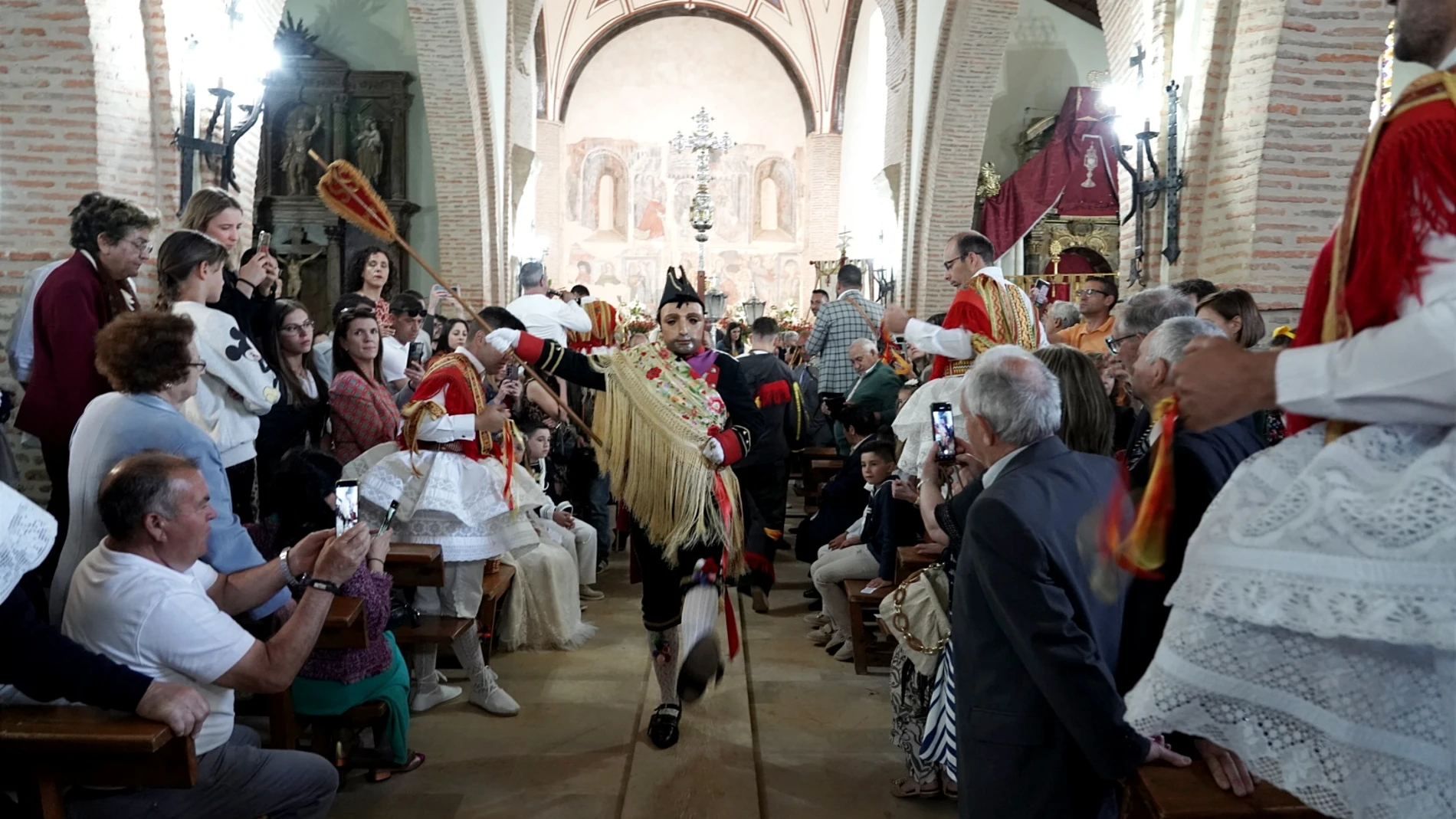 Actos del Corpus Christi de Laguna de Negrillos (León)
