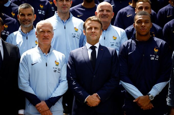 Macron ha visitado a la selección francesa en Clairfontaine