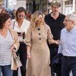 Yolanda Díaz recorre Oviedo en un acto de campaña electoral 