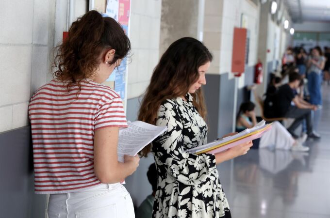 EXTREMADURA.-Las pruebas de la EBAU arrancan este martes en Extremadura con el examen de Lengua Castellana