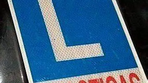 Detenido en Tarragona un profesor de autoescuela que iba borracho