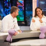 Pablo Motos con María Hervás en 'El Hormiguero'