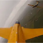 Una IA pilota un avión militar e intercepta con éxito un caza enemigo en una prueba de combate.