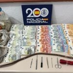 Sucesos.- Detenido un varón con 4.300 euros que acababa de robar de un local de Alcantarilla