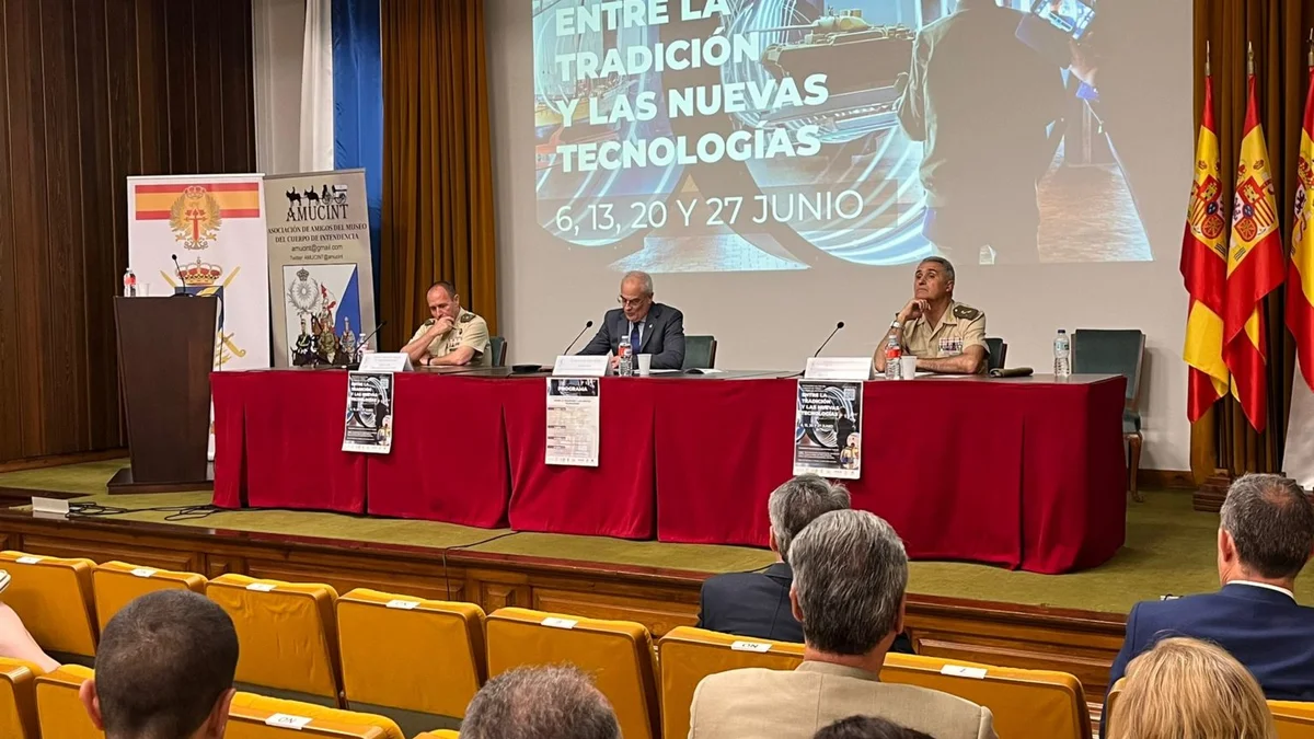 La UCAV inaugura el ciclo de conferencias “Patrimonio Militar del Ejército de Tierra y Cultura de Defensa: Entre la tradición y las nuevas tecnologías”