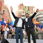 El presidente del Partido Popular de la Región de Murcia, Fernando López Miras junto a Alberto Núñez Feijóo