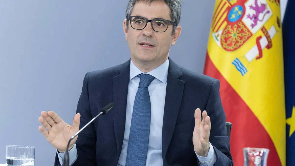 Bolaños propone a Jurová una reunión con el PP el viernes en Madrid para negociar el Poder Judicial