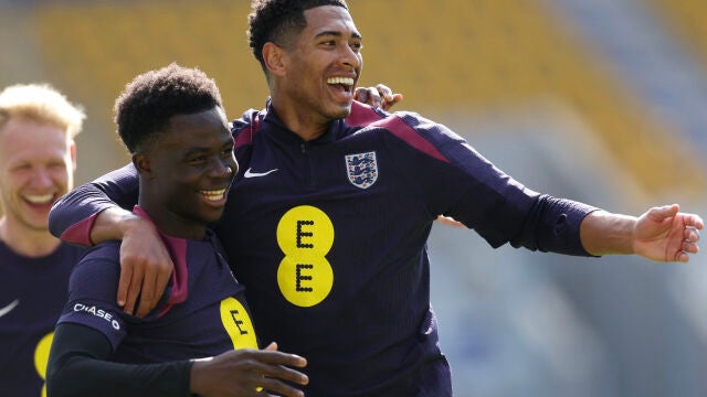 Bellingham y Saka, en un entrenamiento de Inglaterra