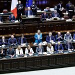 Italia.- Un diputado de la Liga italiana golpea en la cabeza a otro del M5S en la Cámara de Diputados