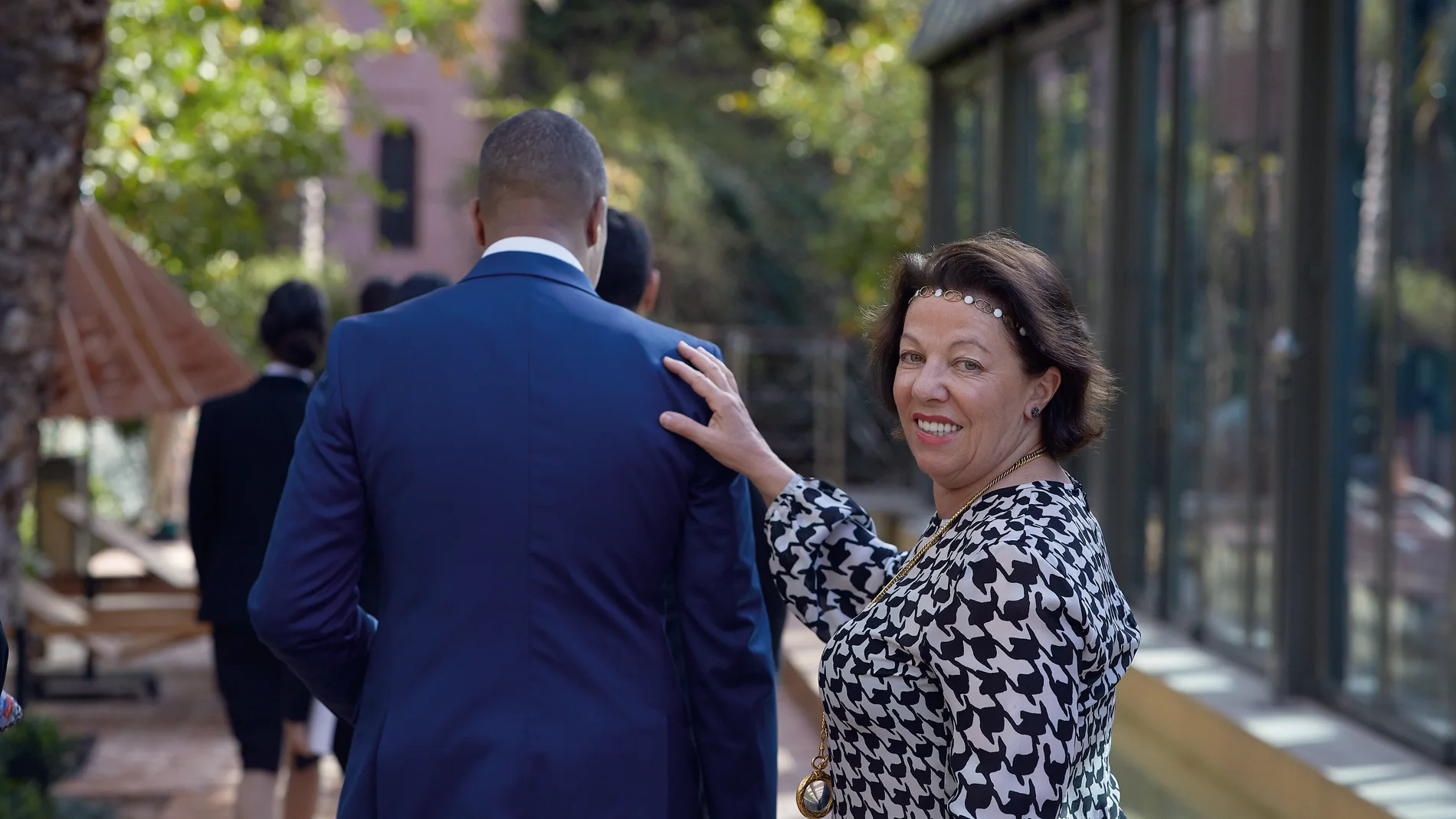 Marie-Claude Métrot, o Miss Métrot como la conocen quienes traban con ella, es una de las consultoras internacionales de protocolo y etiqueta más reputada