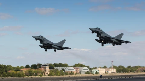Aviones de combate en la Base Aérea 'Los Llanos' de Albacete