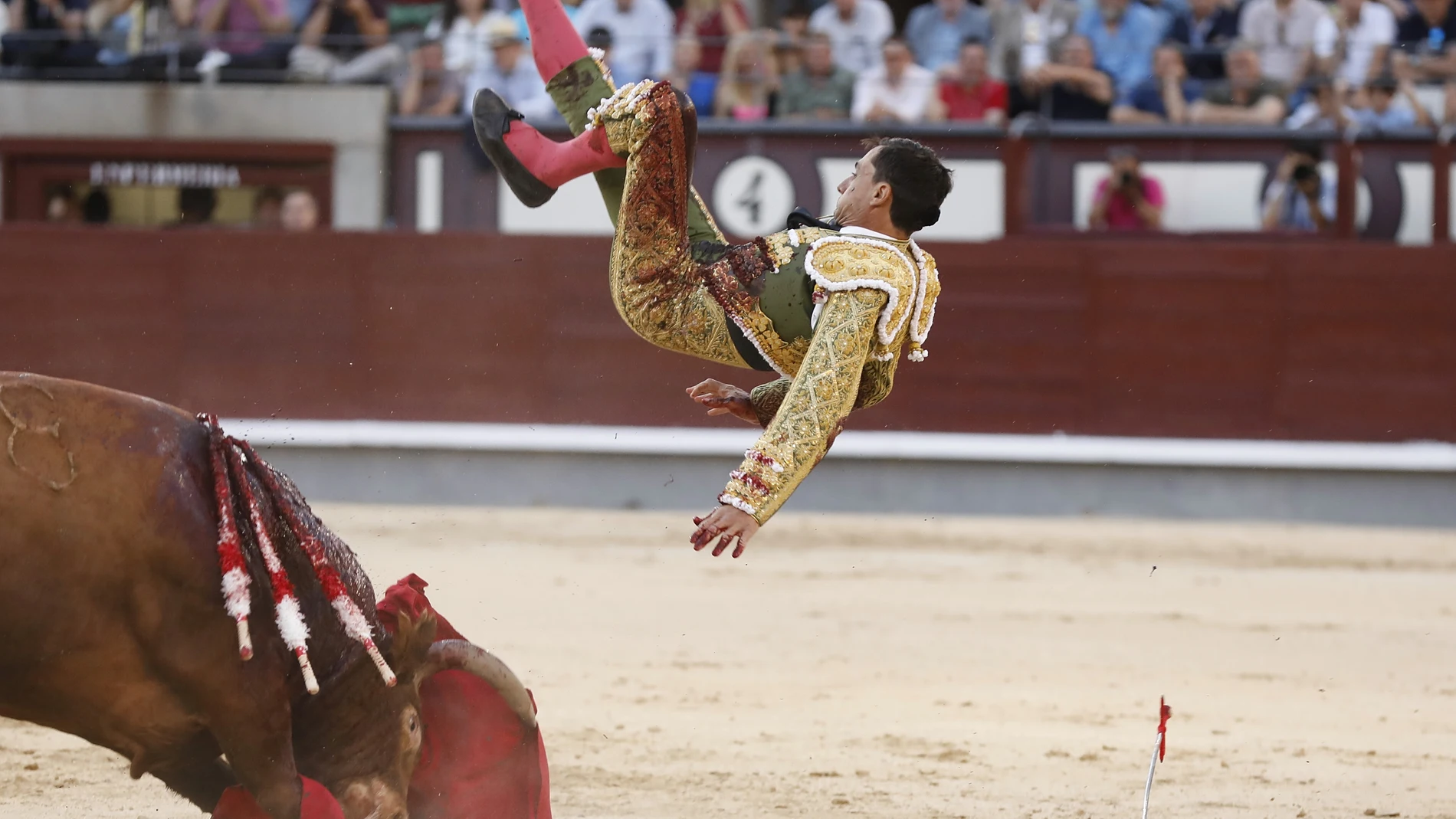 Corrida homenaje a Antoñete en las Ventas. Paco Ureña.