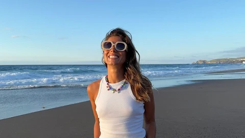 Necesitamos el pantalón rosa pijamero de Sara Baceiredo este verano