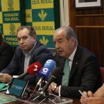 El director general de Caja Rural de Zamora, Cipriano García, presenta el nuevo acuerdo Leader