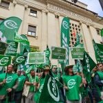 Segunda protesta de CSIF Andalucía en la sede de la Agencia Tributaria en Andalucía. CSIF ANDALUCIA 19/06/2024