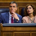 Pleno del Congreso de los Diputados. Asisten Pedro Sánchez, María Jesús Montero, Yolanda Diaz y Alberto Nuñez 