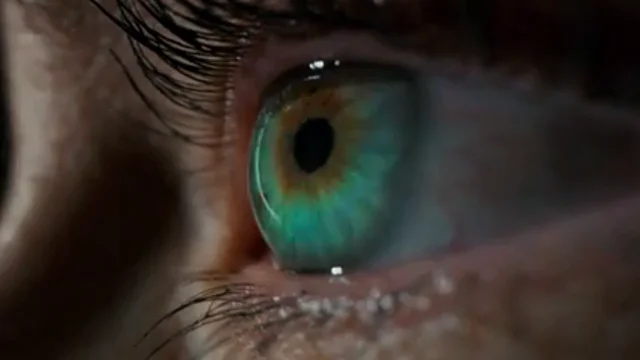 color cuando cierro los ojos