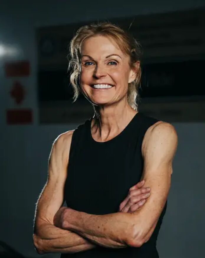 DonnaJean Wilde, de 58 años, ostenta el récord femenino de plancha