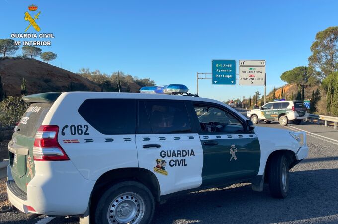 La Guardia Civil detuvo un individuo tras subir a un autobús de Ayamonte con más de tres kilos de hachís y cocaína