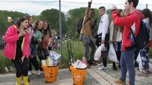 Un grupo de jóvenes durante una fiesta universitaria en Palencia