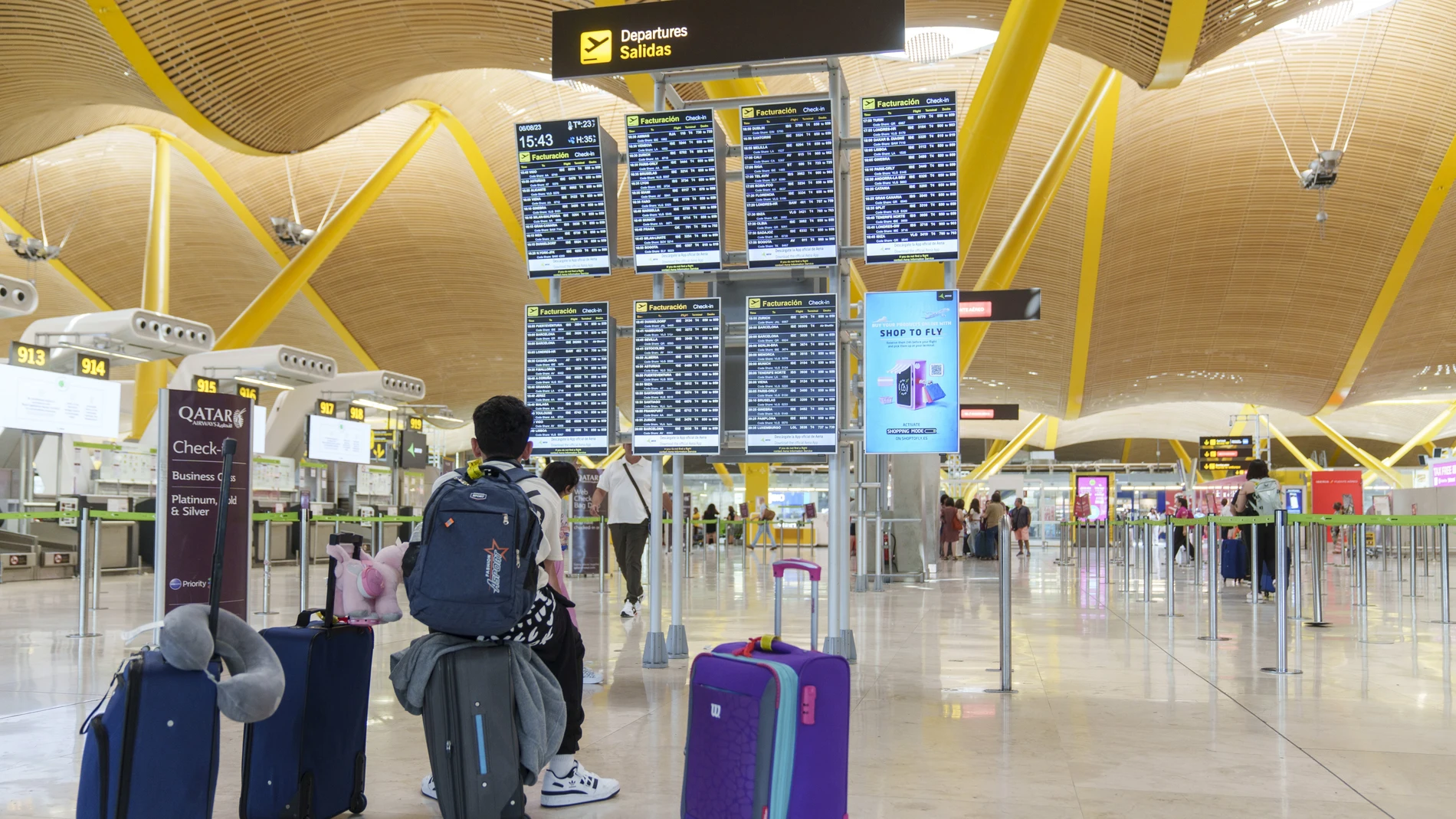 Salidas y llegadas a la T4 del Aeropuerto Adolfo Suárez Madrid Barajas.