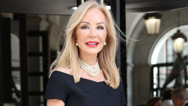 El vestido de rebajas de Carmen Lomana.