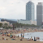 Celebraciones por la verbena de Sant Joan en las playas de Barcelona