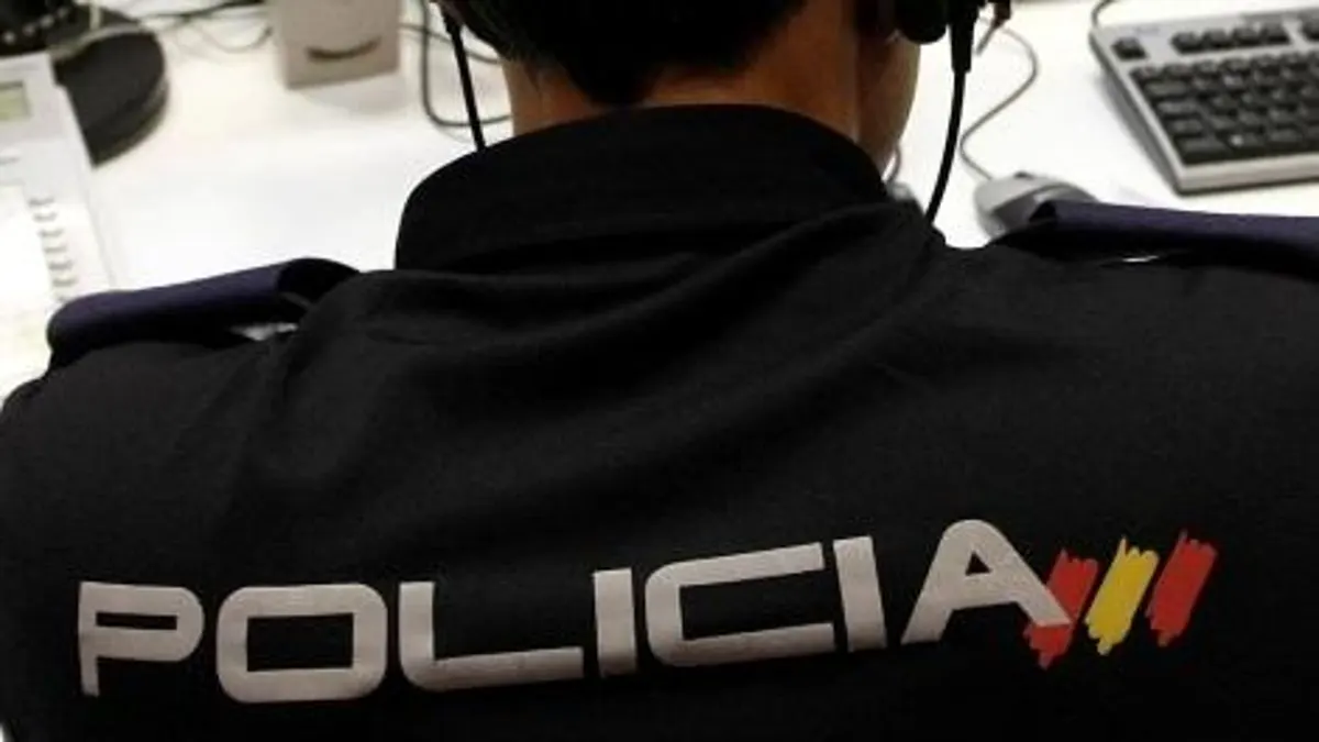 La Policía Nacional detiene en Zaragoza a un peligroso fugitivo buscado por estrangular a su pareja mientras dormía