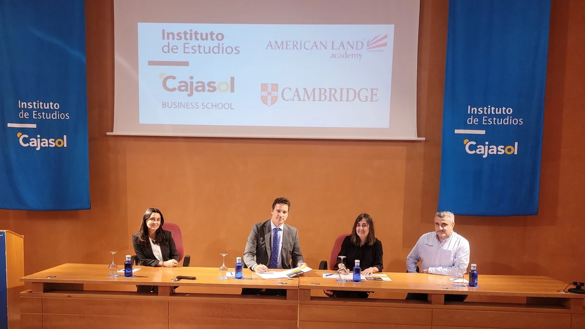 El Instituto de Estudios Cajasol ofrece a sus alumnos preparación para las titulaciones de Cambridge English