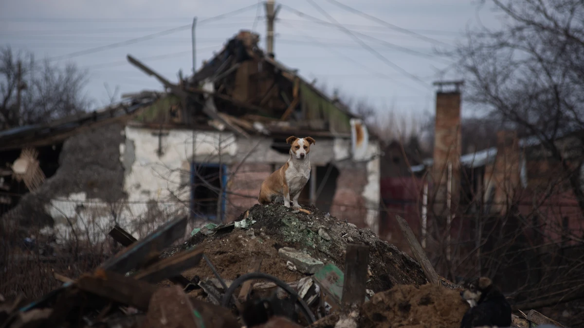 La inteligencia militar ucraniana destruye dos instalaciones militares rusas en Donetsk