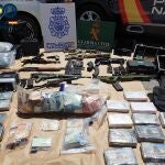 Parte del material intervenido en la operación