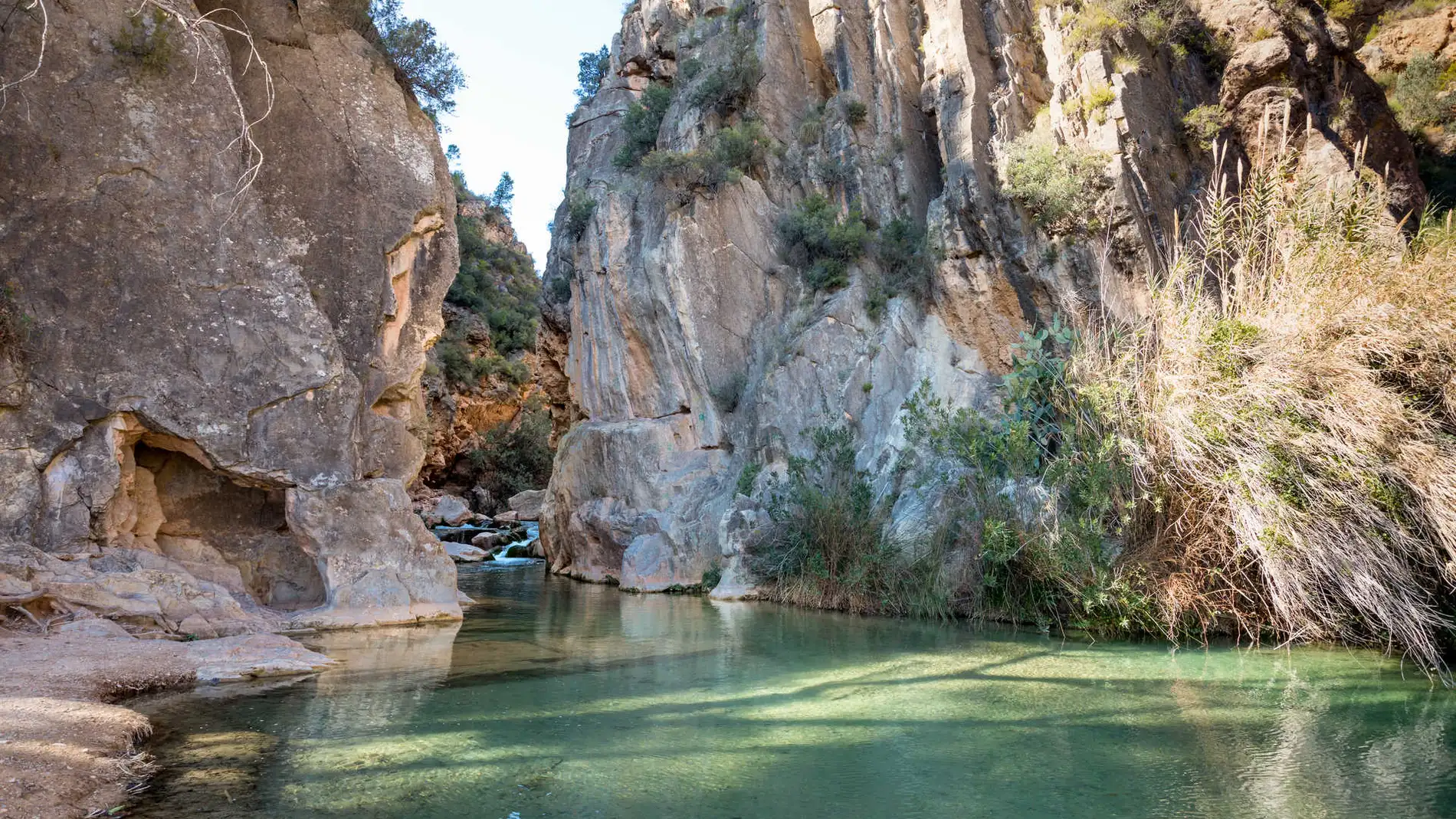 Imagen de una de las piscinas naturales en la localidad valenciana de Chelva