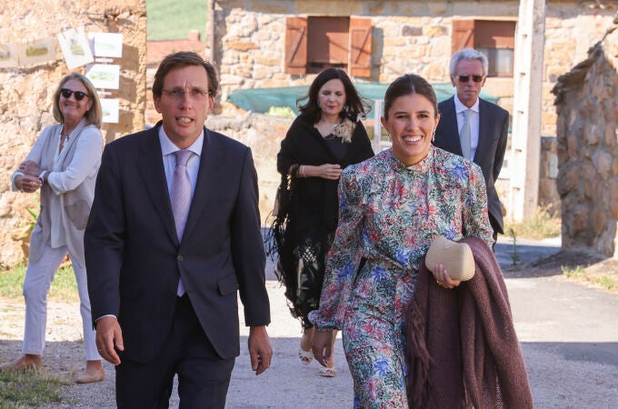 Teresa Urquijo y Almeida en la boda de Verónica Urquijo y Roberto Truque Salto.