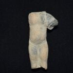 Imagen de la figurilla romana descubierta en Carmona
