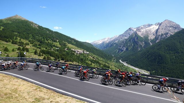 Ciclismo/Tour.- (Análisis) El doblete de los Pirineos protagoniza la segunda semana del Tour de Francia