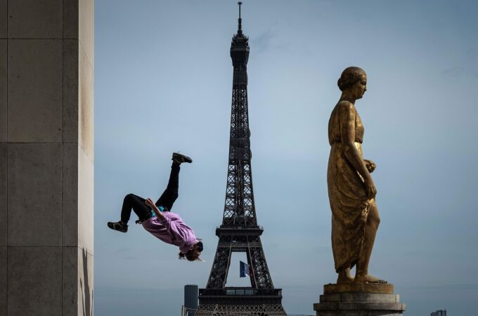 Francia.- La Bolsa de París cotiza con ligeros descensos tras las elecciones en Francia