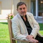 García Montero pide reflexionar a demócratas para que el bulo no se adueñe del sentimiento