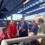 Madrid permitirá que los eurotaxis sean vehículos con distintivo C y Comunidad estudia subvencionar el servicio adaptado