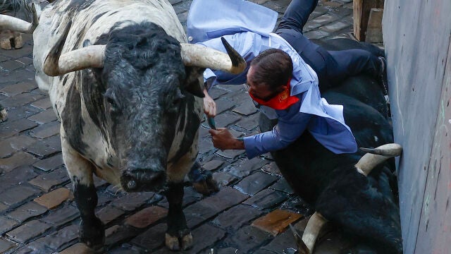 Los veloces Cebada Gago protagonizan este lunes del encierro de los Sanfermines