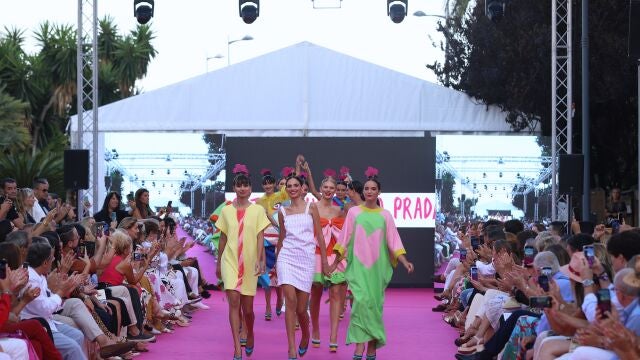 Desfile de Ágatha Ruiz de la Prada durante la pasarela de 2023