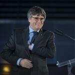 ARGELÈS-SUR-MER (FRANCIA), 27/04/2024.-El expresident y cabeza de lista de JxCat para el 12M, Carles Puigdemont, protagoniza este sábado en Argelers Sur Mer (Francia) un mitin de su partido. EFE/David Borrat.