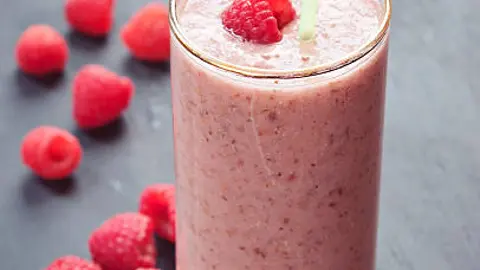 Batido de jengibre y frutos rojos