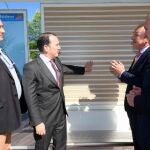 EMT Madrid instala dos nuevas marquesinas 'refrescantes' en Pavones y en Villaverde