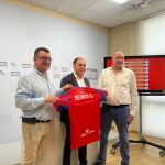 El presidente de la Diputación de Soria, Benito Serrano, recibe a los dirigentes del Numancia
