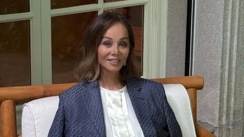 El look de Isabel Preysler para felicitar a Armani.